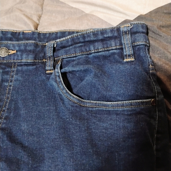 Women's Classic Blue Straight Jeans - Picture 3 of 11